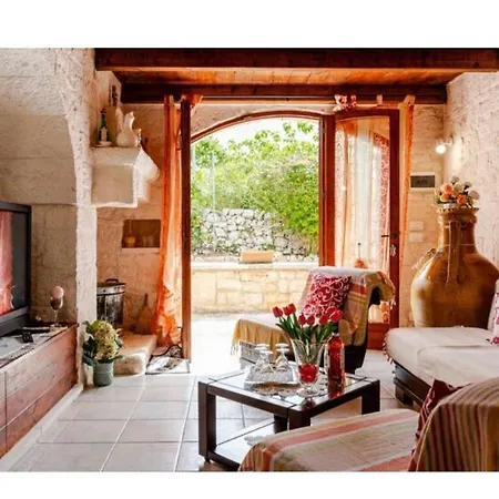 Casa Vacanza Il Trullo del Leccio da Madia-3